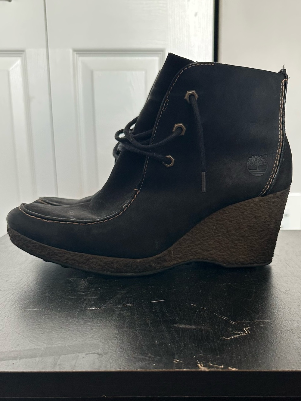 Timberland - Black leather wedge ankle booties - Size 10M